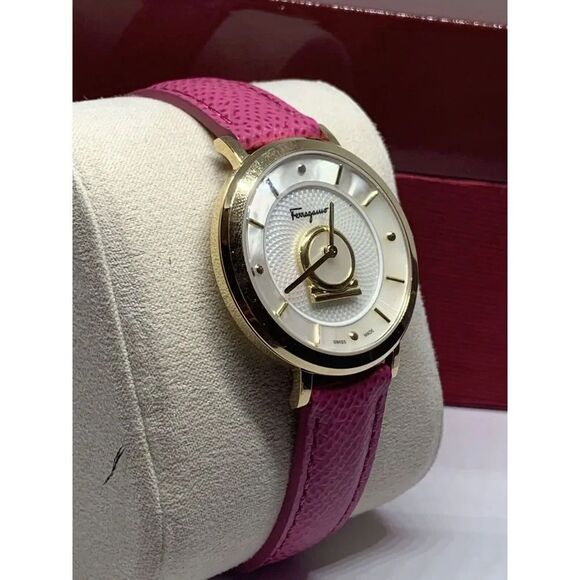 Ferragamo Women Pink Leather Analog White Dial Quartz Watch with Winder BL152 - Picture 5 of 12